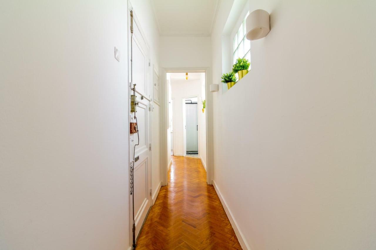 Avenidas Cozy Apartment ลิสบอน ภายนอก รูปภาพ