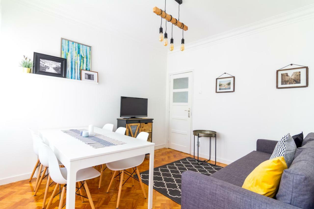 Avenidas Cozy Apartment ลิสบอน ภายนอก รูปภาพ