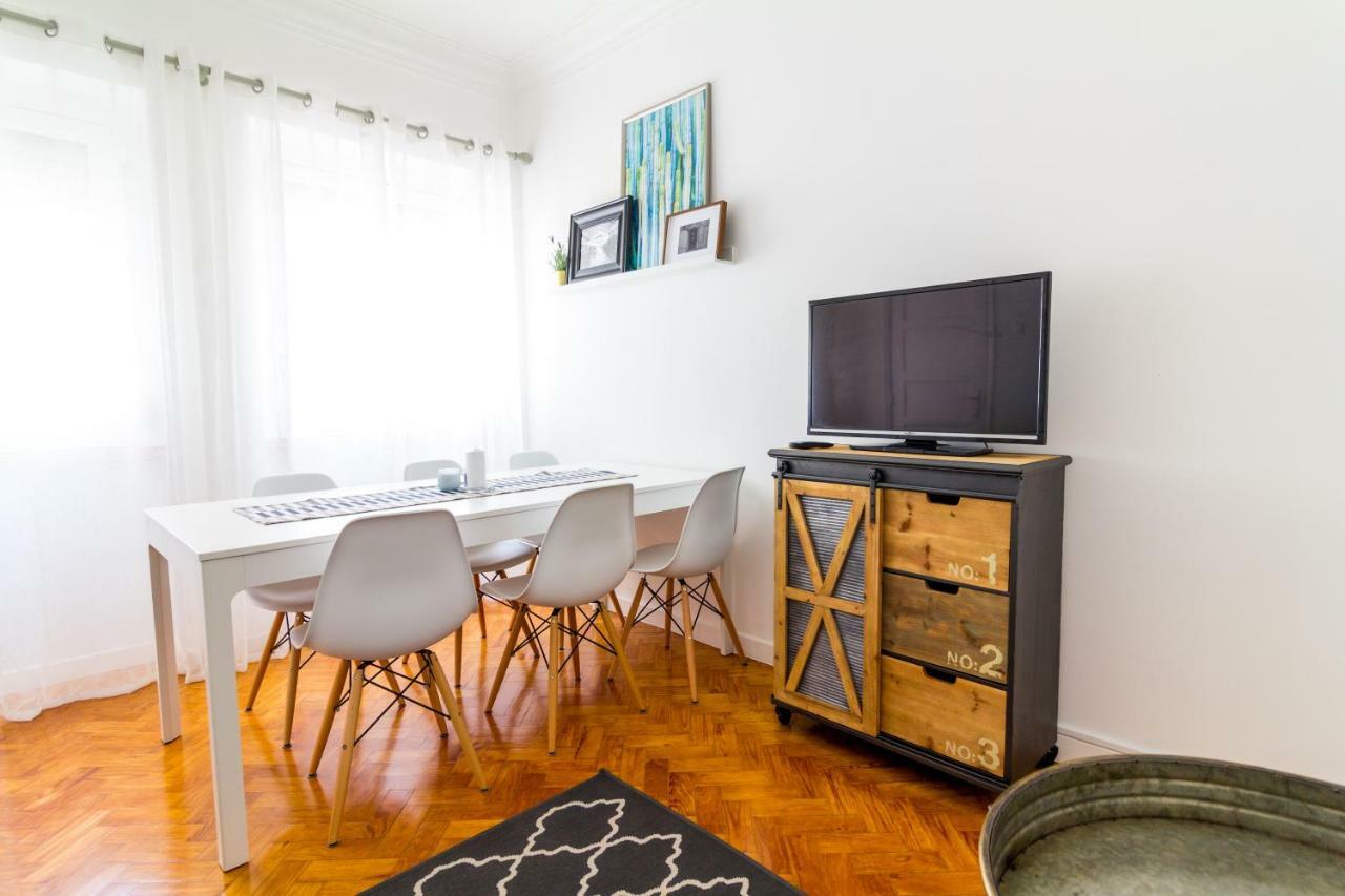 Avenidas Cozy Apartment ลิสบอน ภายนอก รูปภาพ