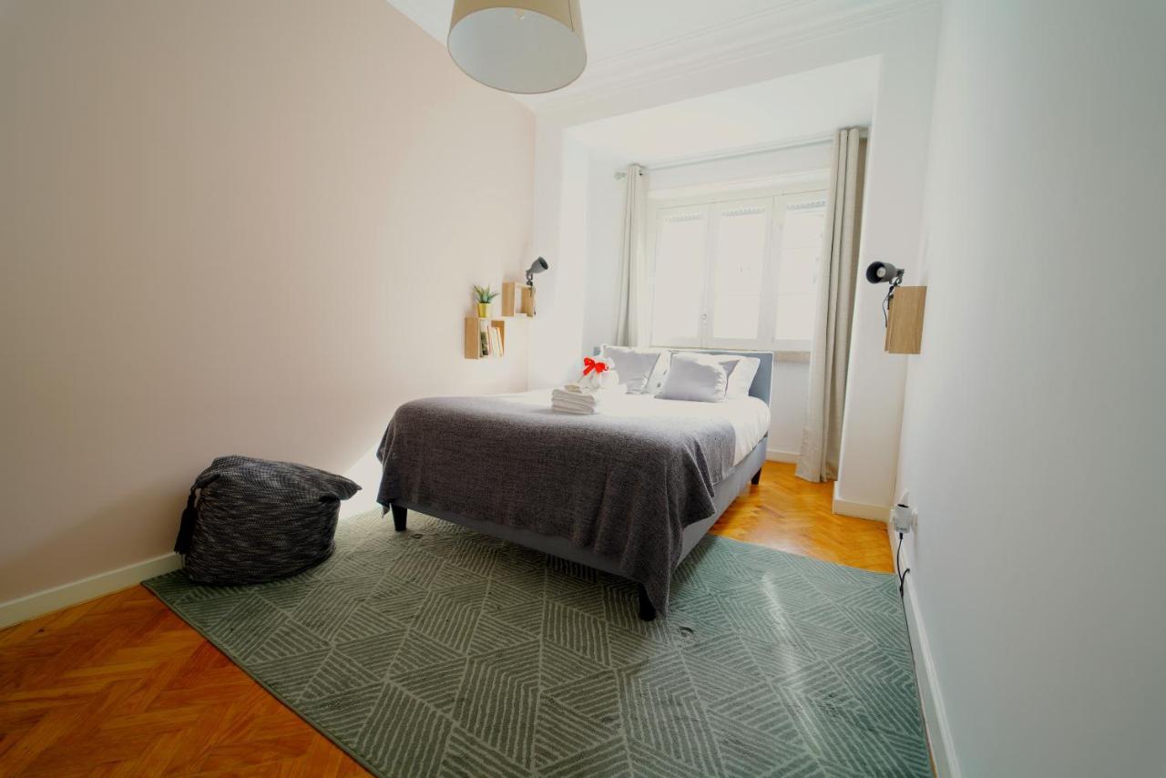 Avenidas Cozy Apartment ลิสบอน ภายนอก รูปภาพ